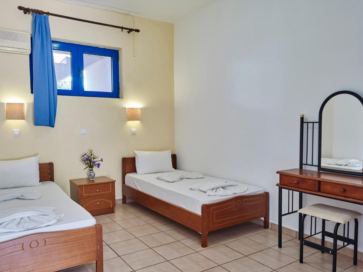 Athena Aparthotel 3*